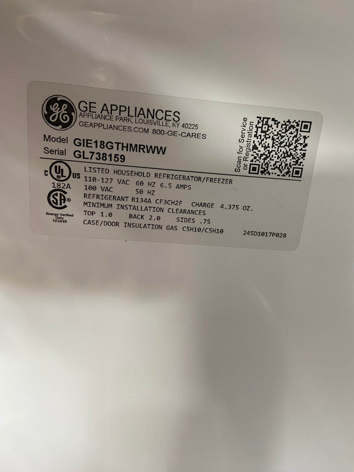 GE White Top/Bottom Refrigerator With Ice Maker