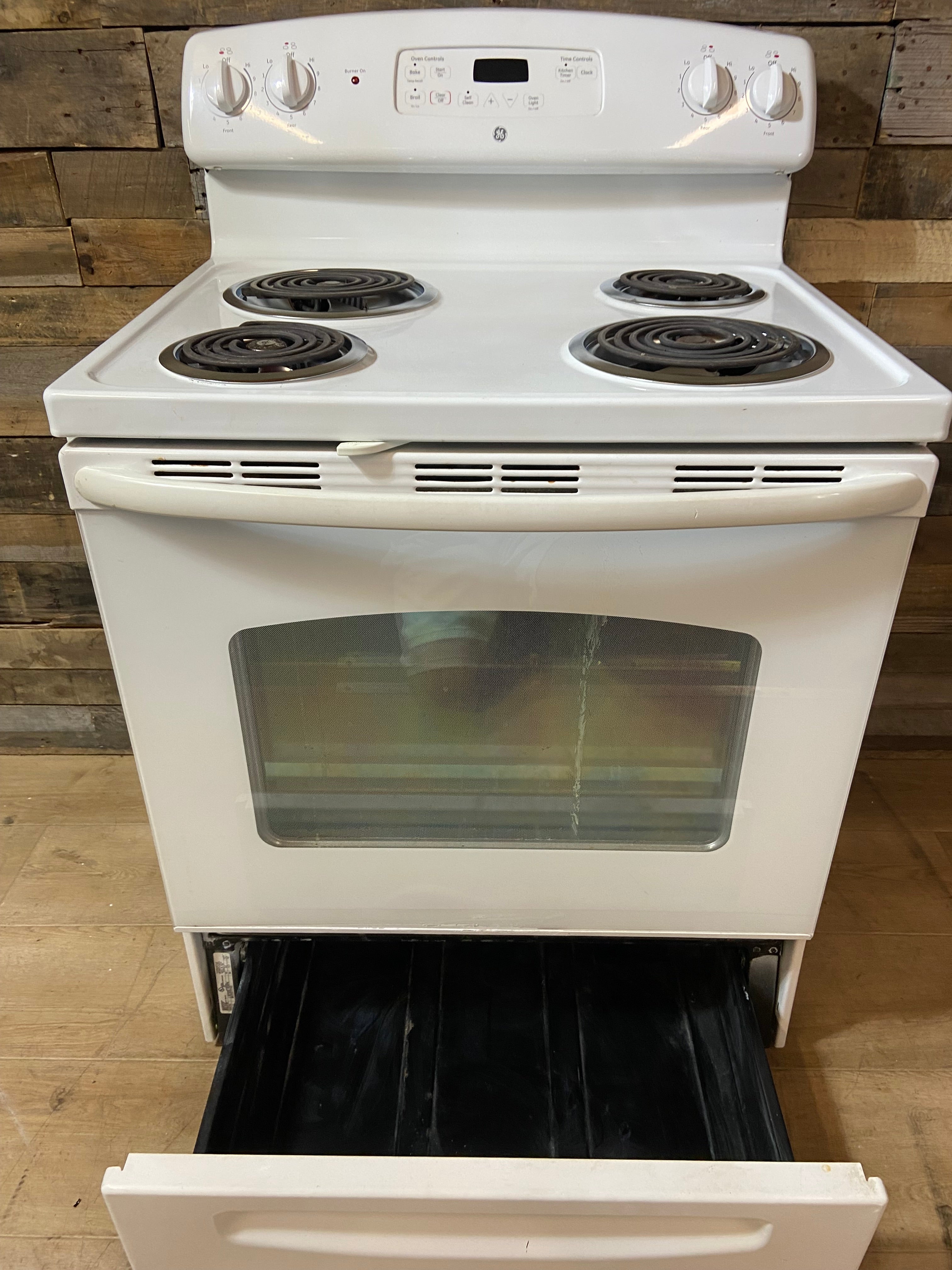 GE Range 4 Burner Coil Top Range