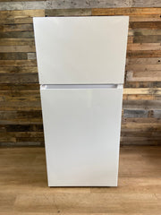 Mora 18 cu. ft. Top Freezer Refrigerator