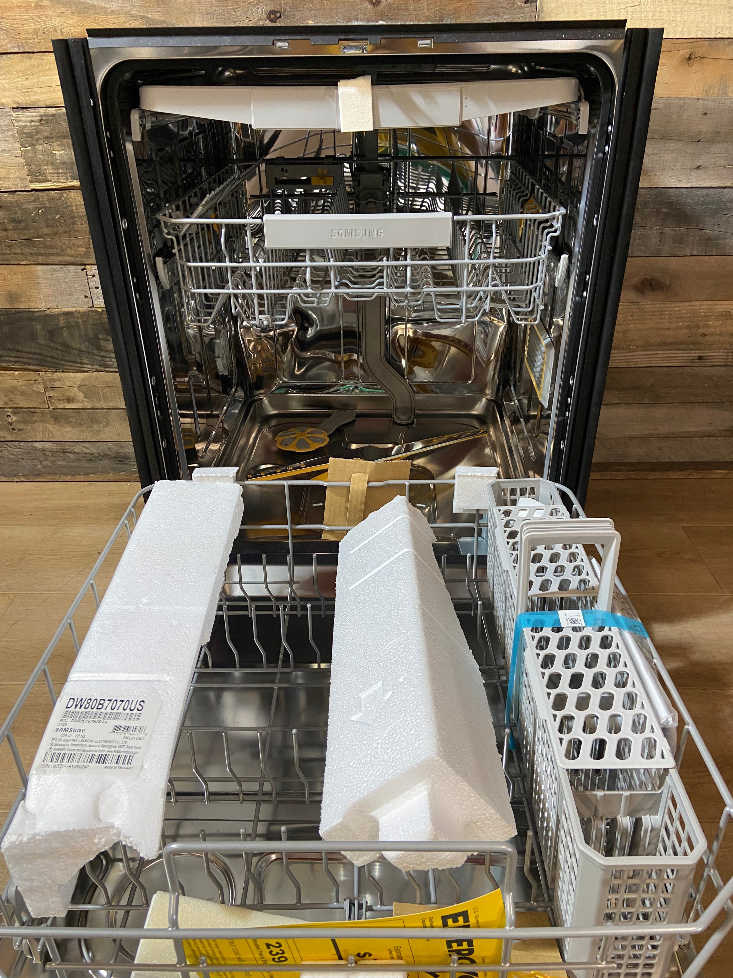Samsung 24-in Top Control Built-in Dishwasher With Third Rack, AutoRelease Door and StormWash , 38-Decibel
