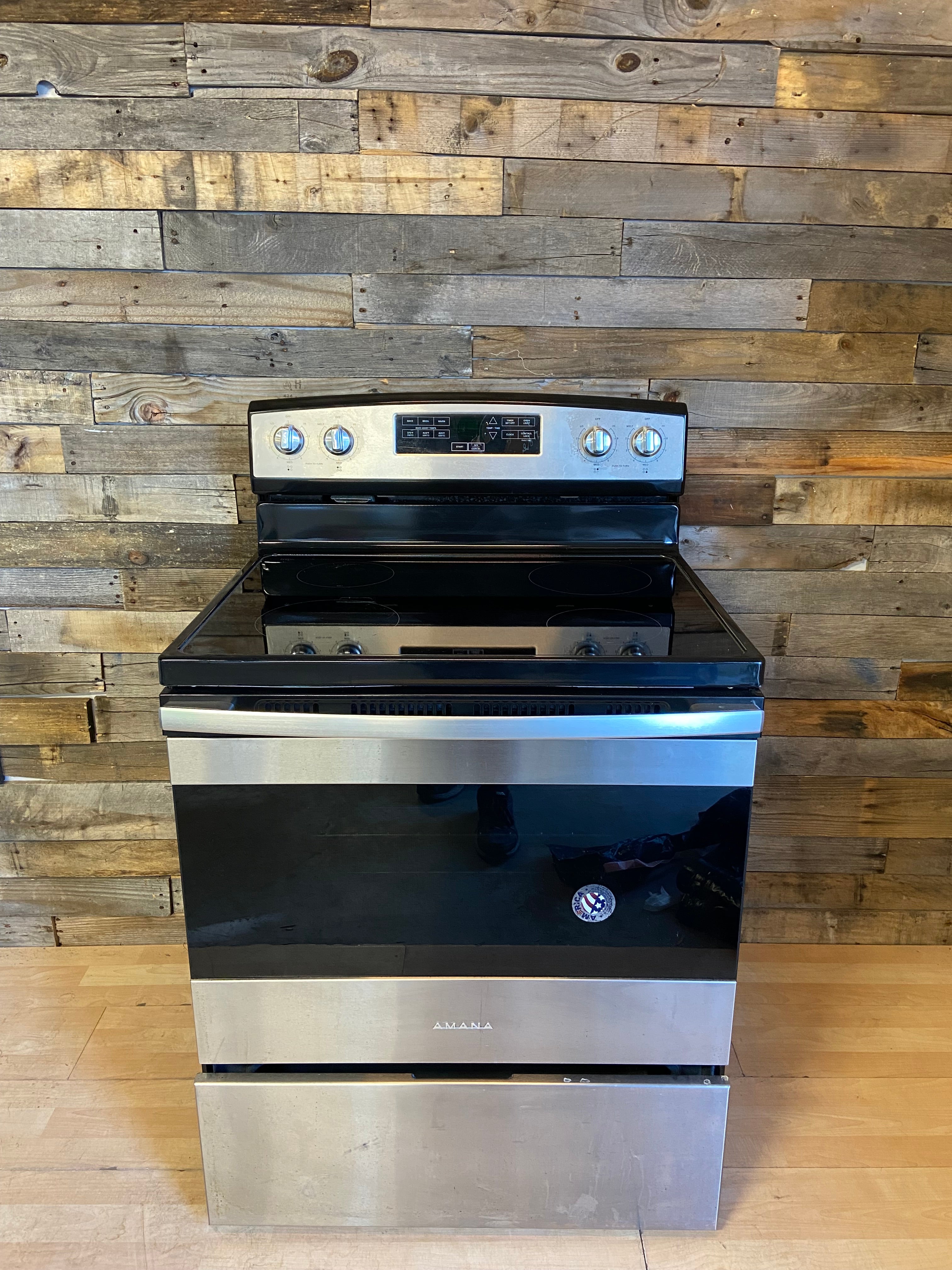 Amana 5 Burner Range